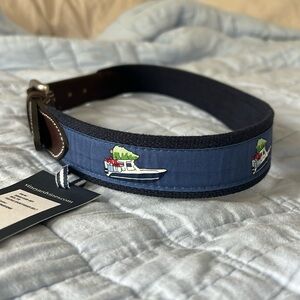 Vineyard Vines Festive Sportfisher Belt, size 28, NWT